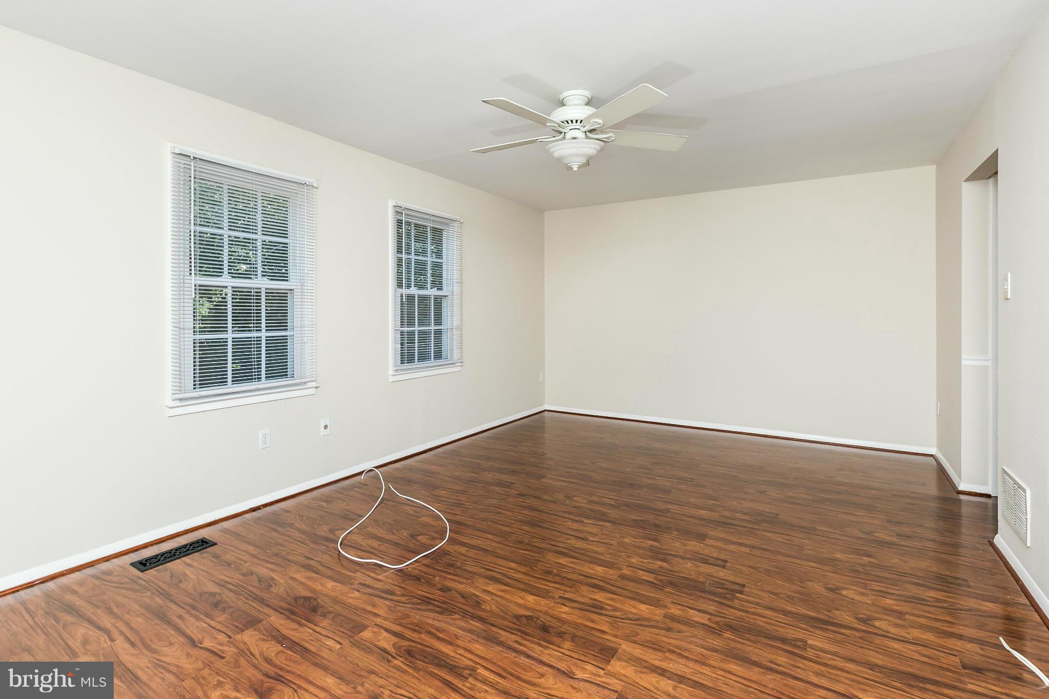 CROFTON SQUARE - Residential Lease