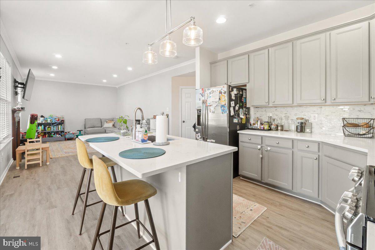 SUN MEADOW - Residential Lease