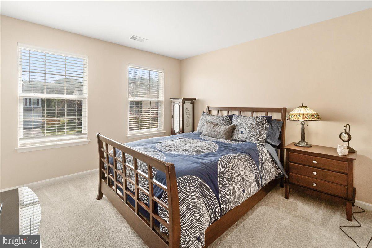 SUN MEADOW - Residential Lease