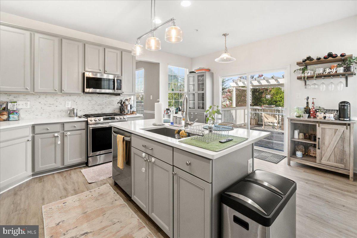 SUN MEADOW - Residential Lease