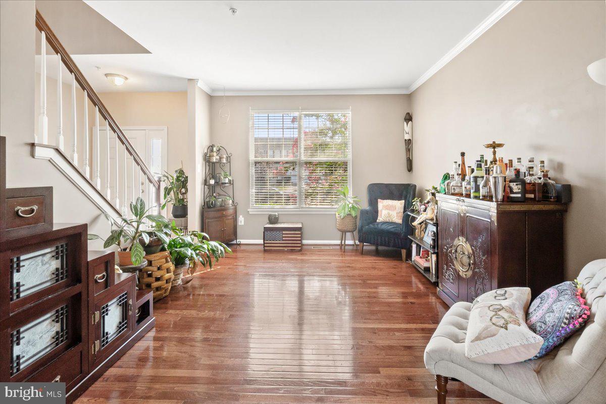 SUN MEADOW - Residential Lease