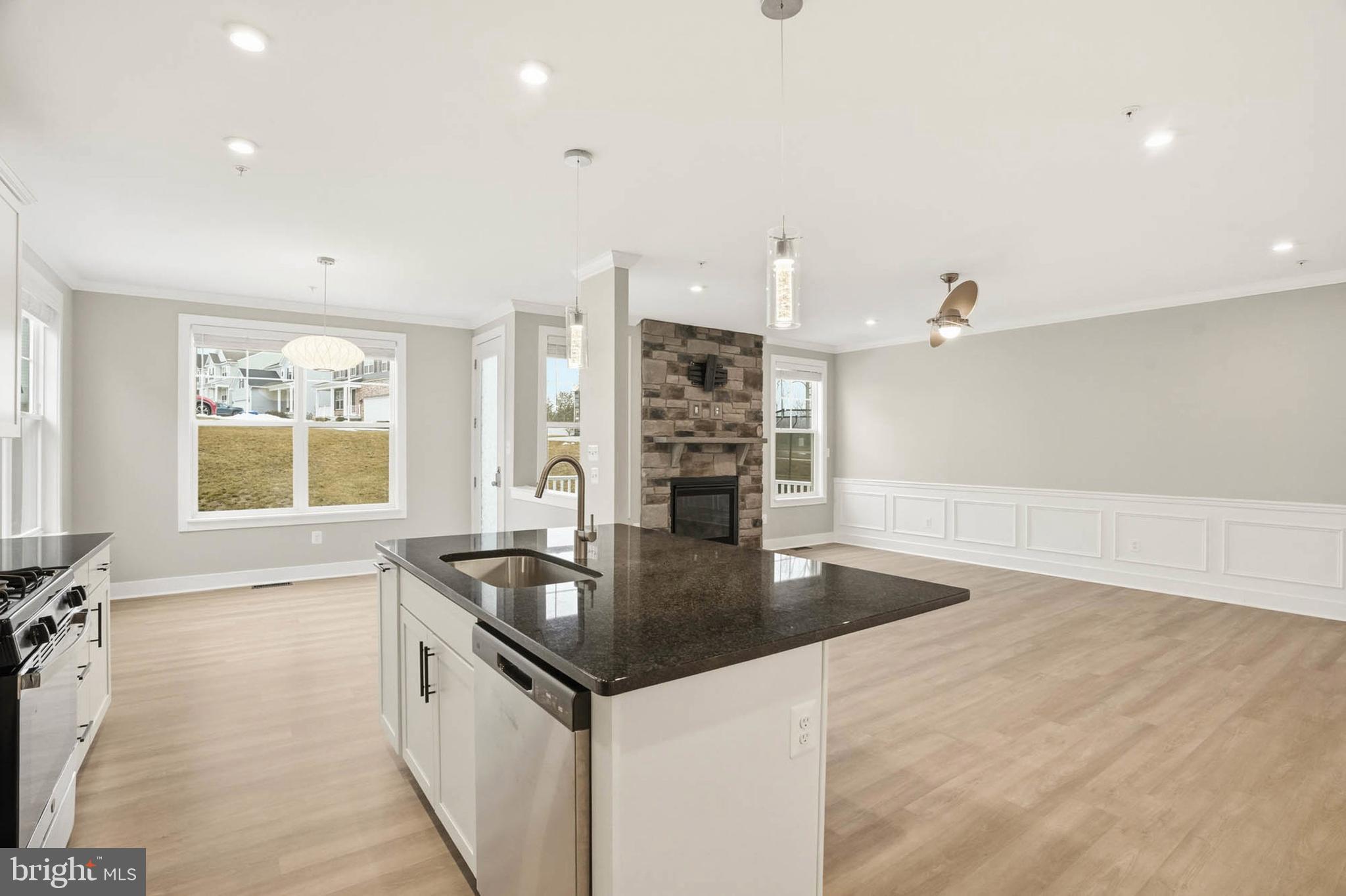 BRITTANY MANOR - Residential