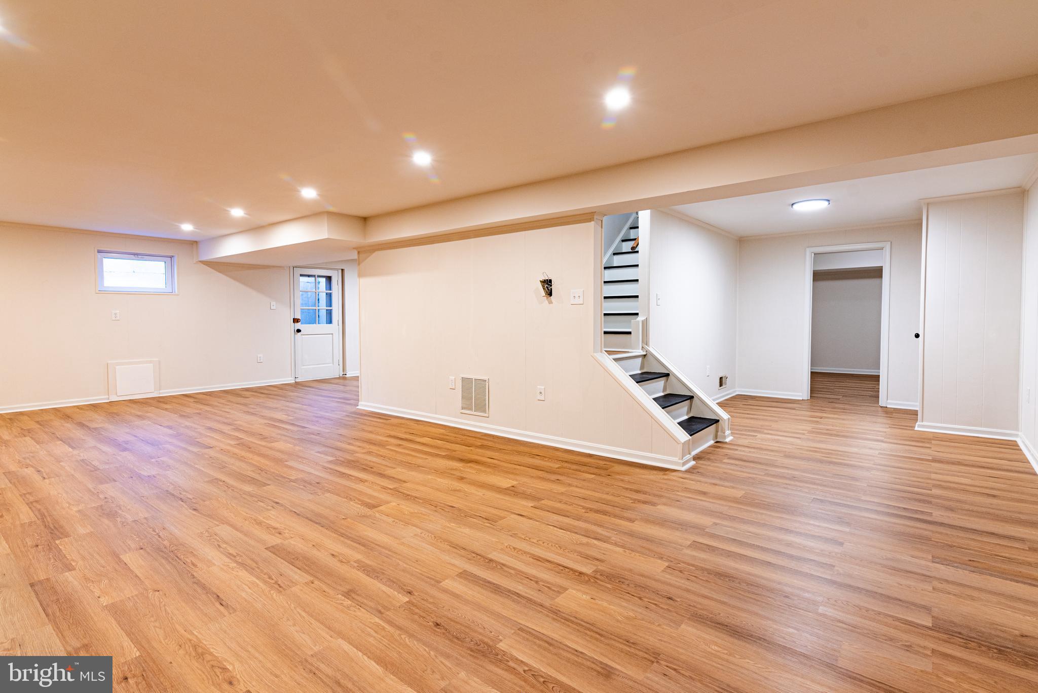 OLNEY OUTSIDE - Residential