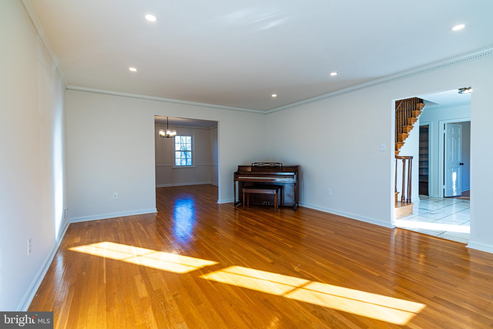 OLNEY OUTSIDE - Residential