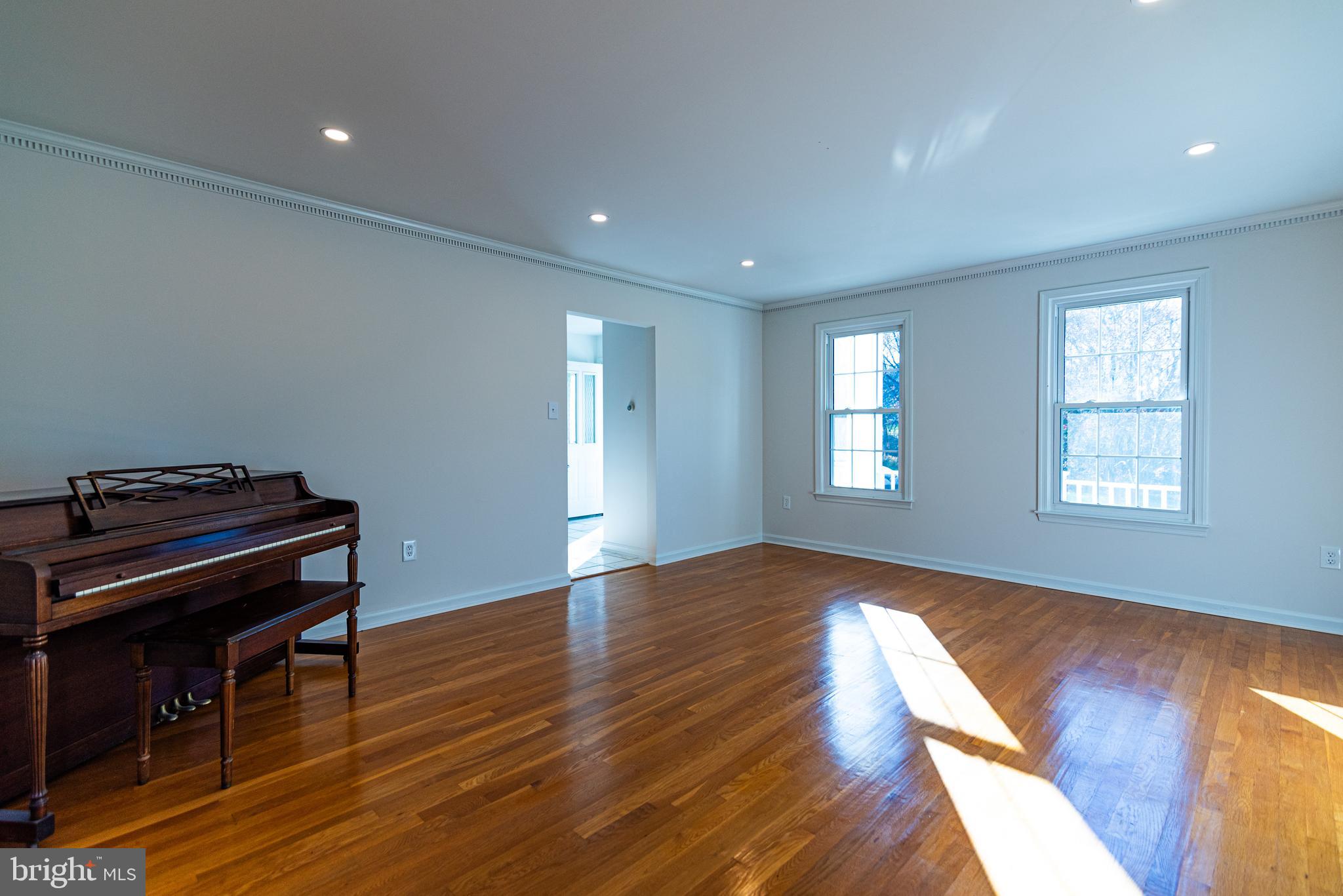 OLNEY OUTSIDE - Residential