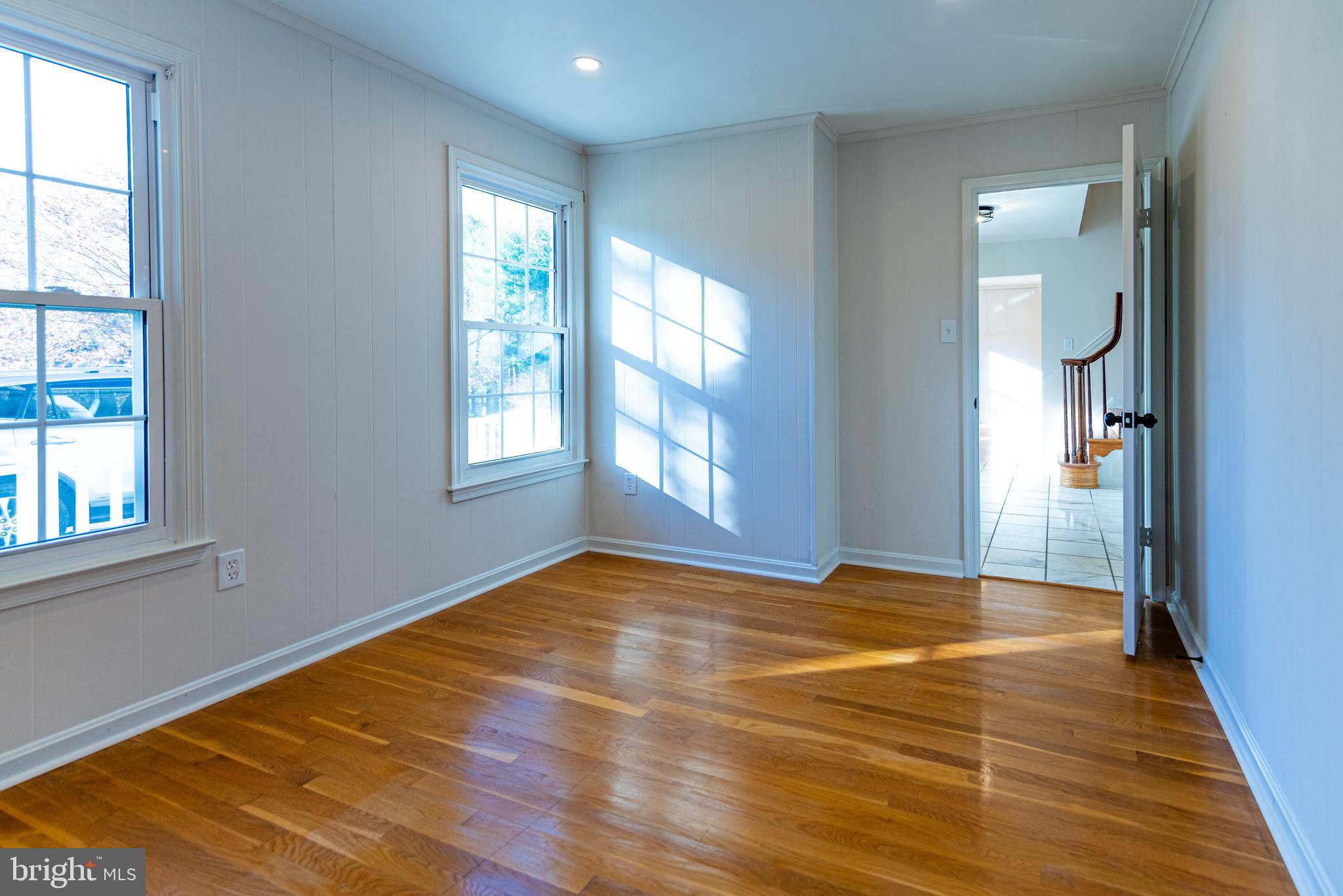 OLNEY OUTSIDE - Residential