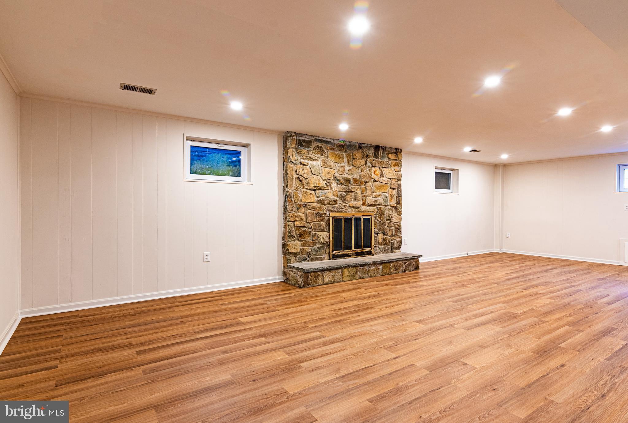 OLNEY OUTSIDE - Residential