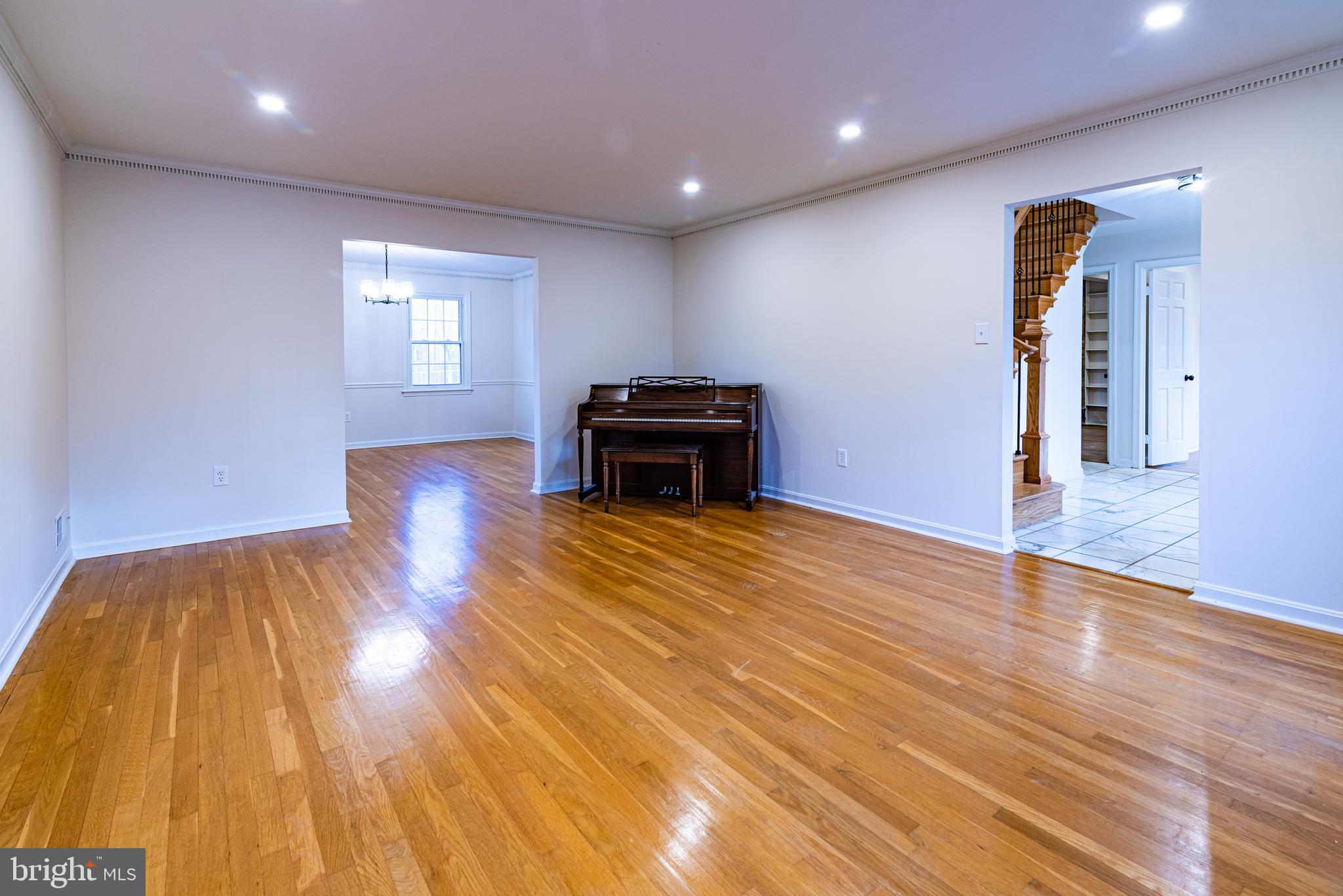 OLNEY OUTSIDE - Residential