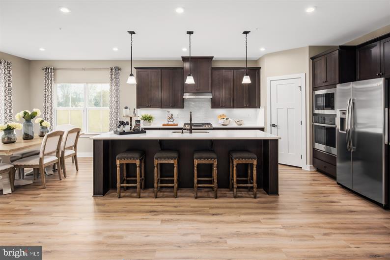 LAKE LINGANORE - Residential