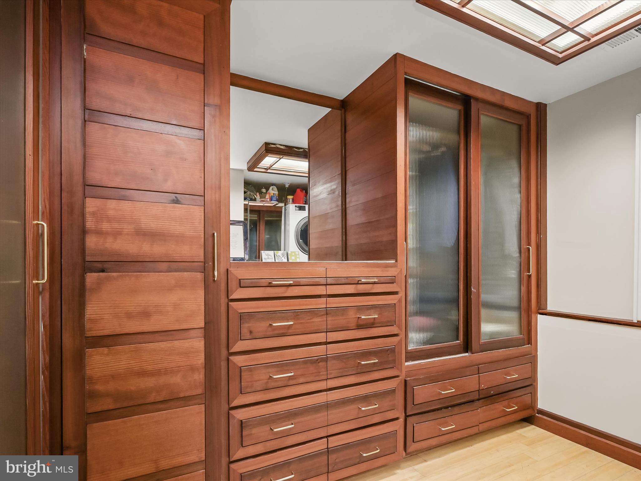 KALMIA FARMS - Residential