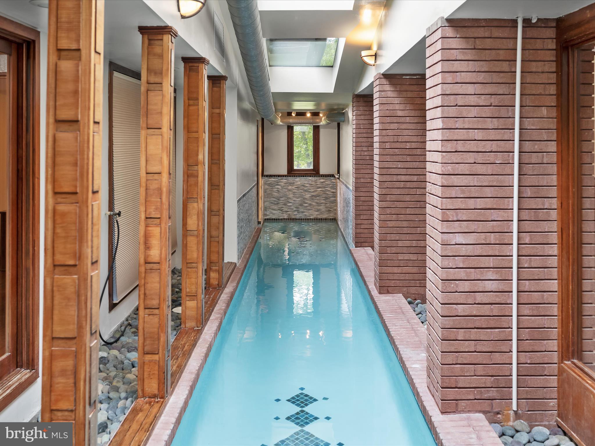 KALMIA FARMS - Residential