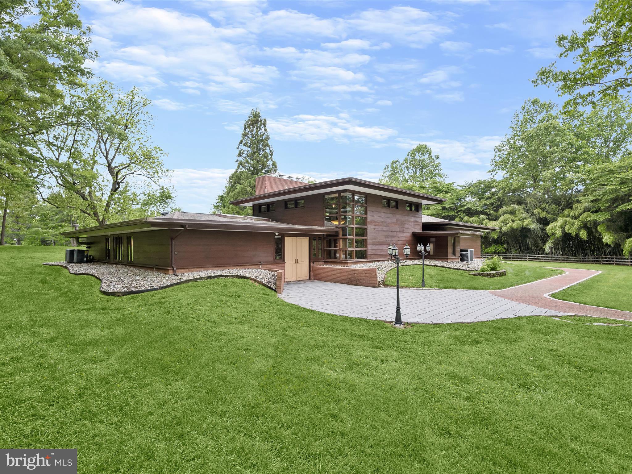 KALMIA FARMS - Residential