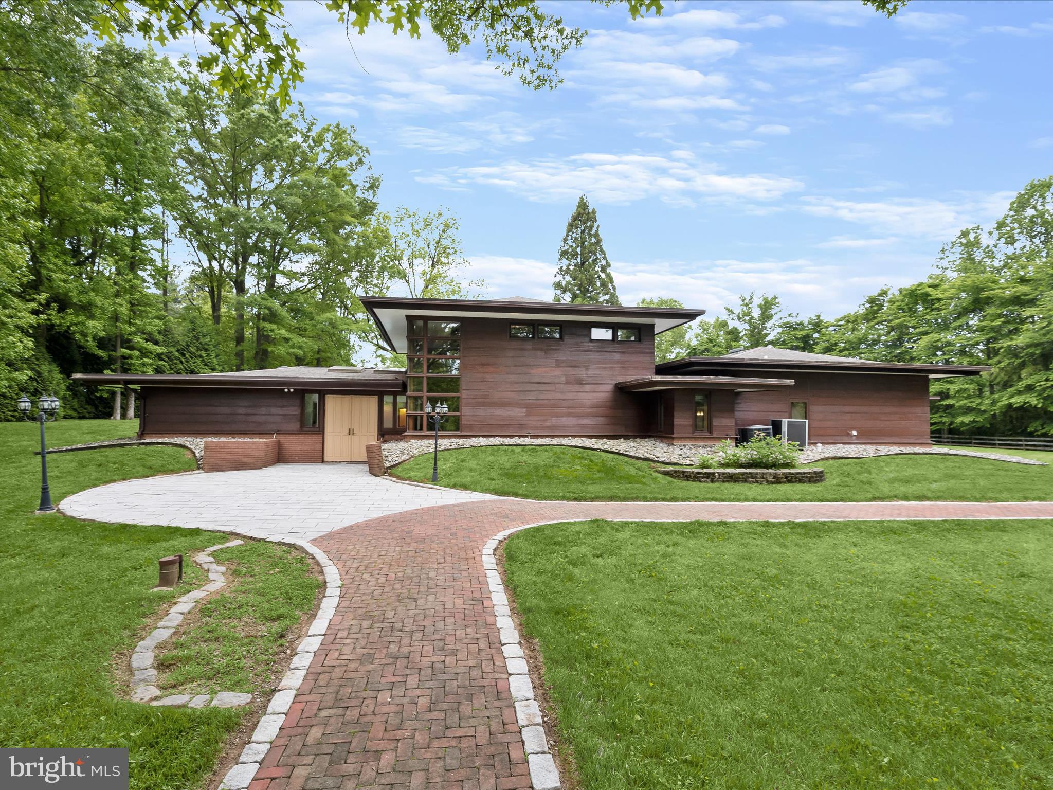 KALMIA FARMS - Residential