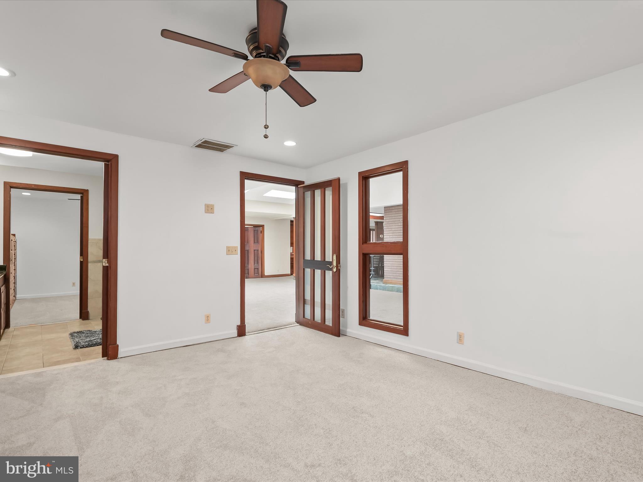 KALMIA FARMS - Residential