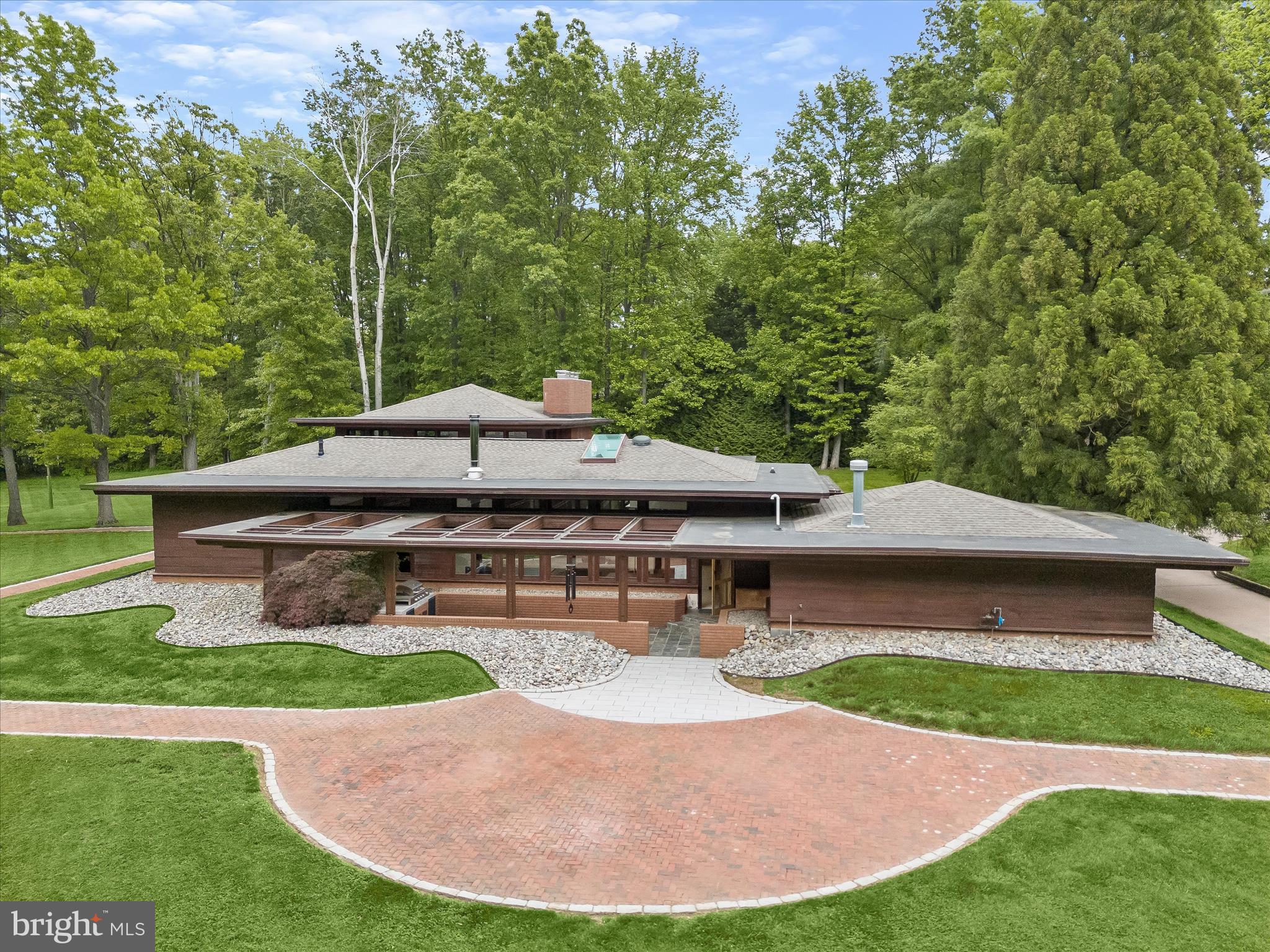 KALMIA FARMS - Residential