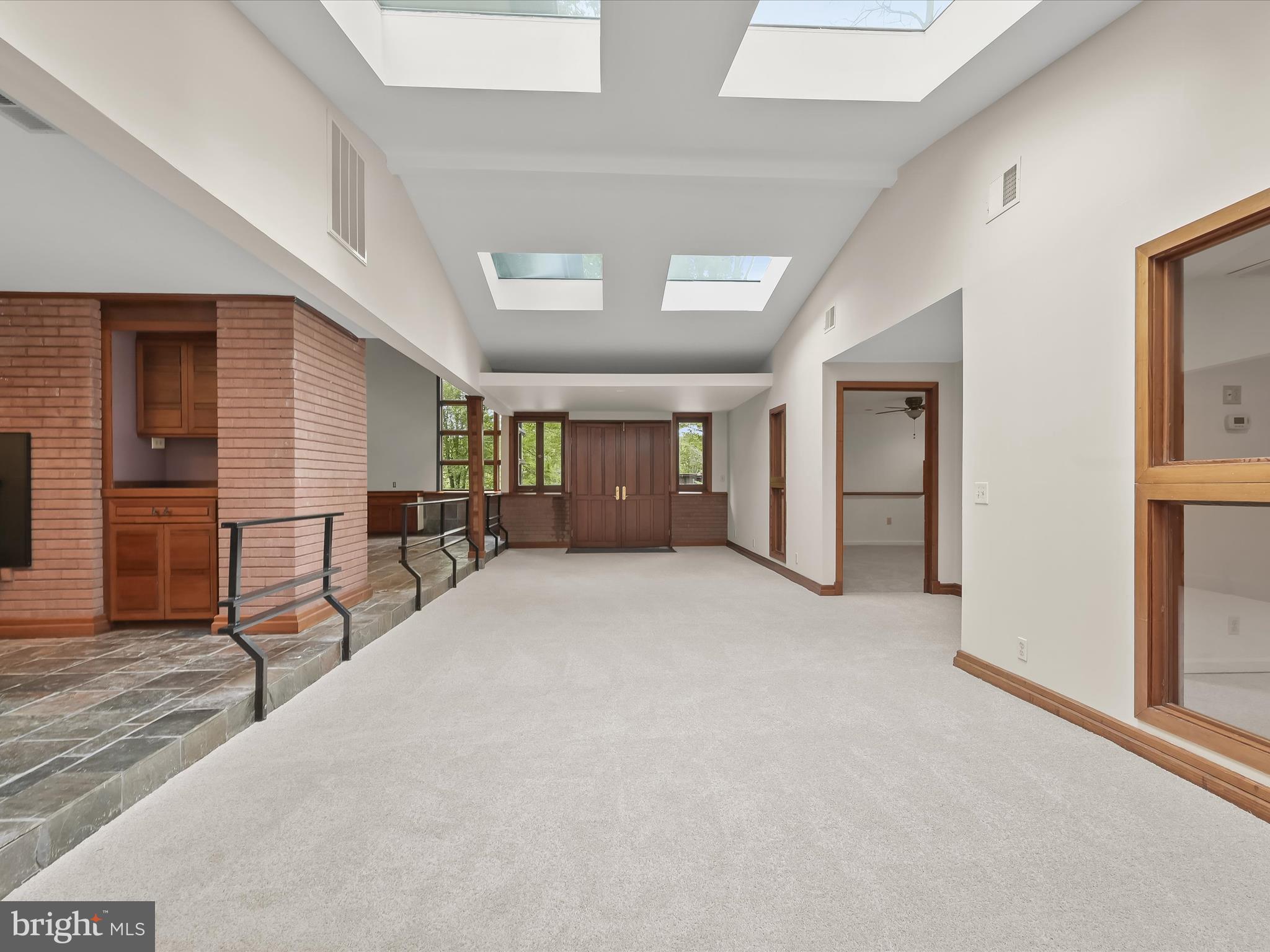 KALMIA FARMS - Residential