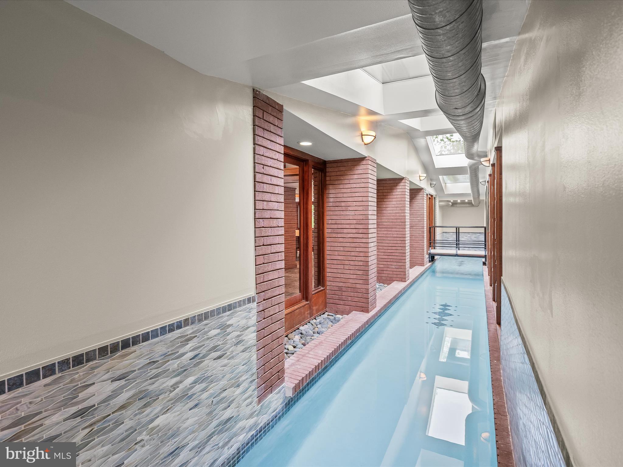 KALMIA FARMS - Residential