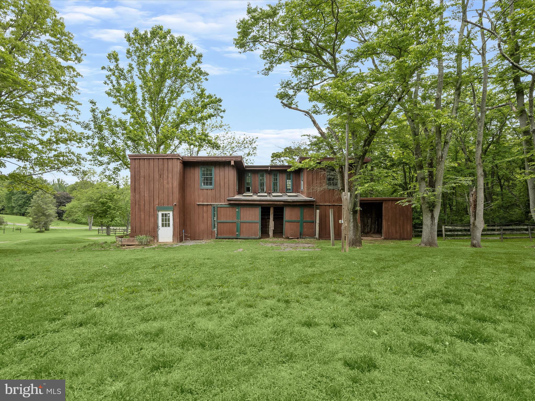 KALMIA FARMS - Residential