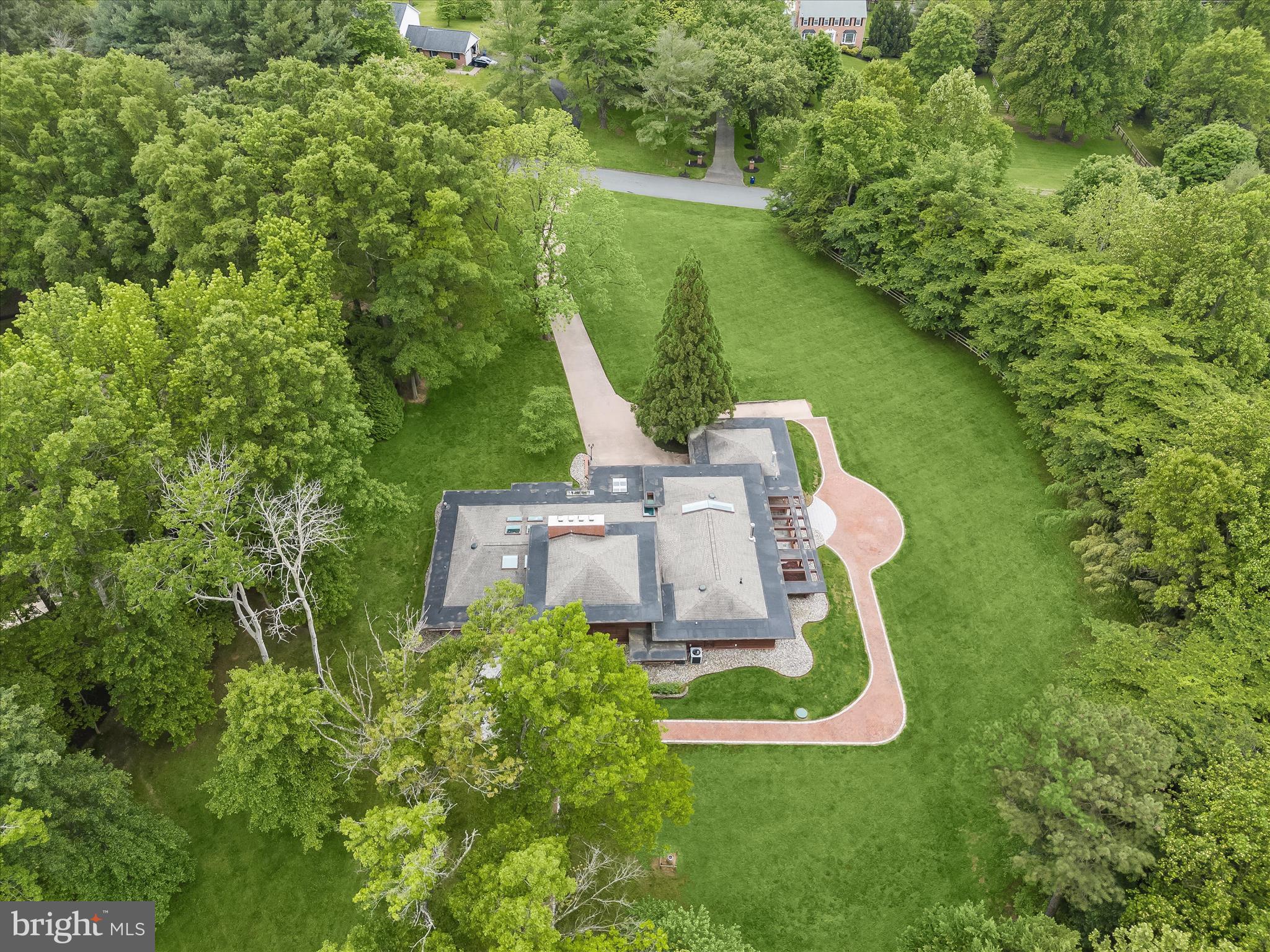 KALMIA FARMS - Residential