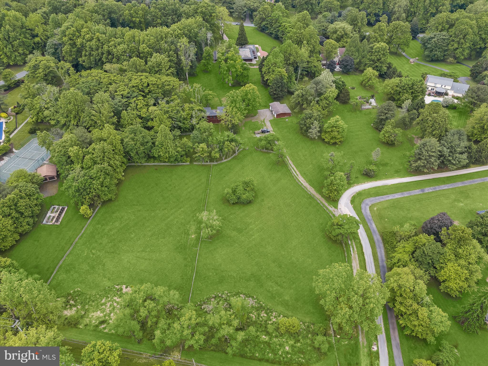 KALMIA FARMS - Residential