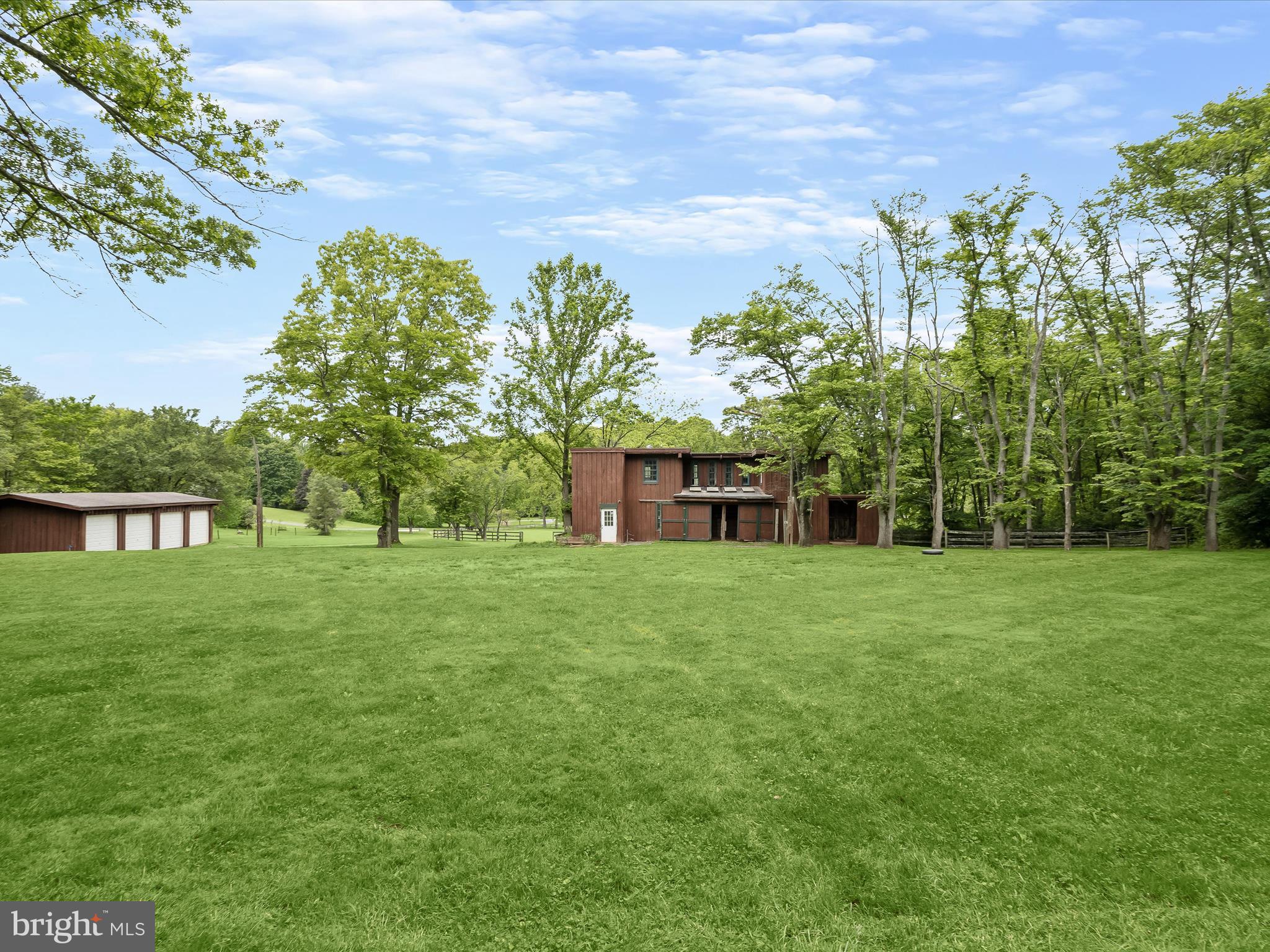 KALMIA FARMS - Residential