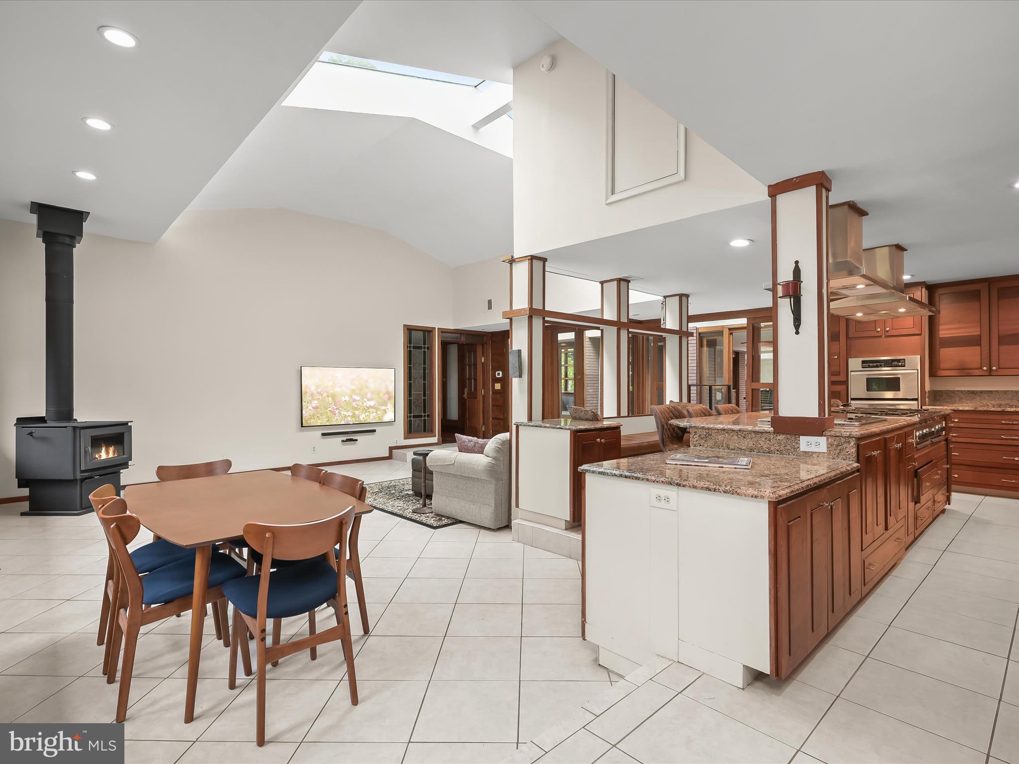 KALMIA FARMS - Residential