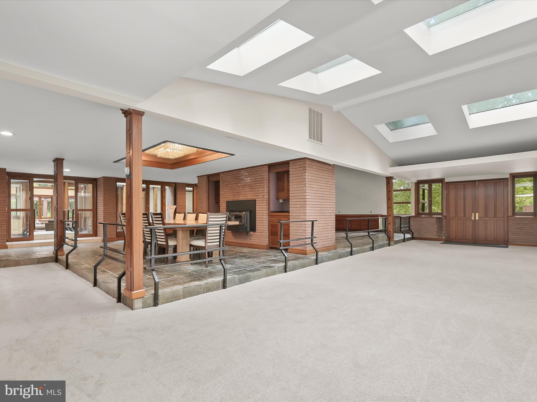 KALMIA FARMS - Residential