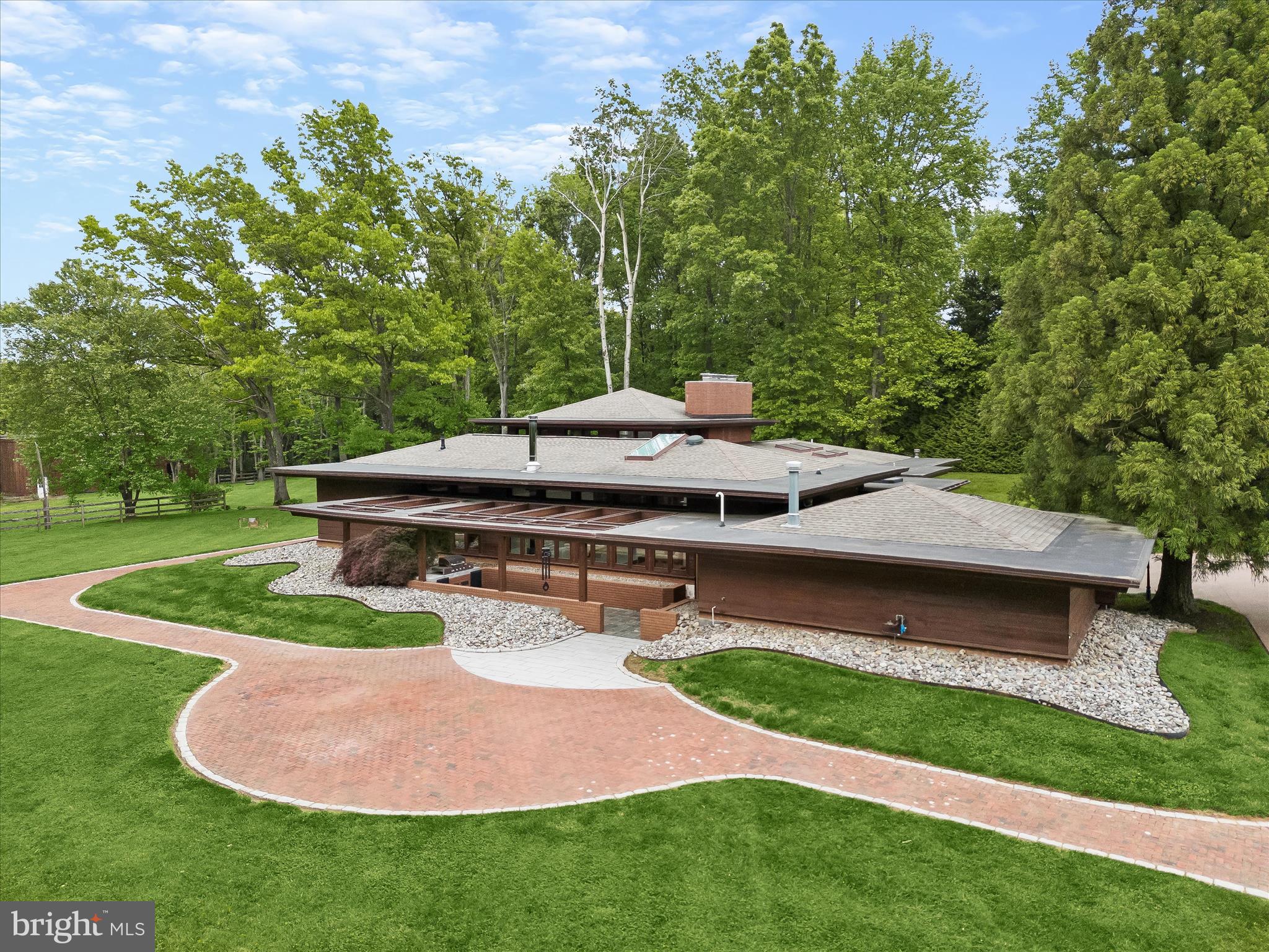 KALMIA FARMS - Residential