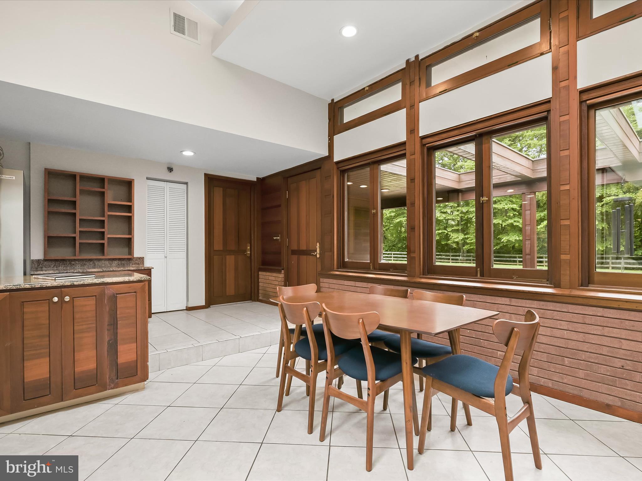 KALMIA FARMS - Residential