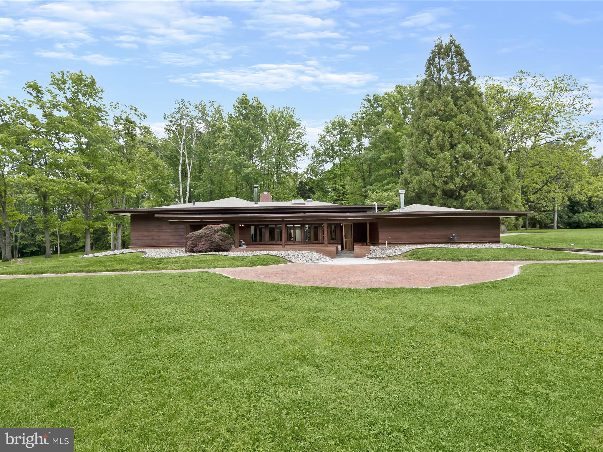 KALMIA FARMS - Residential