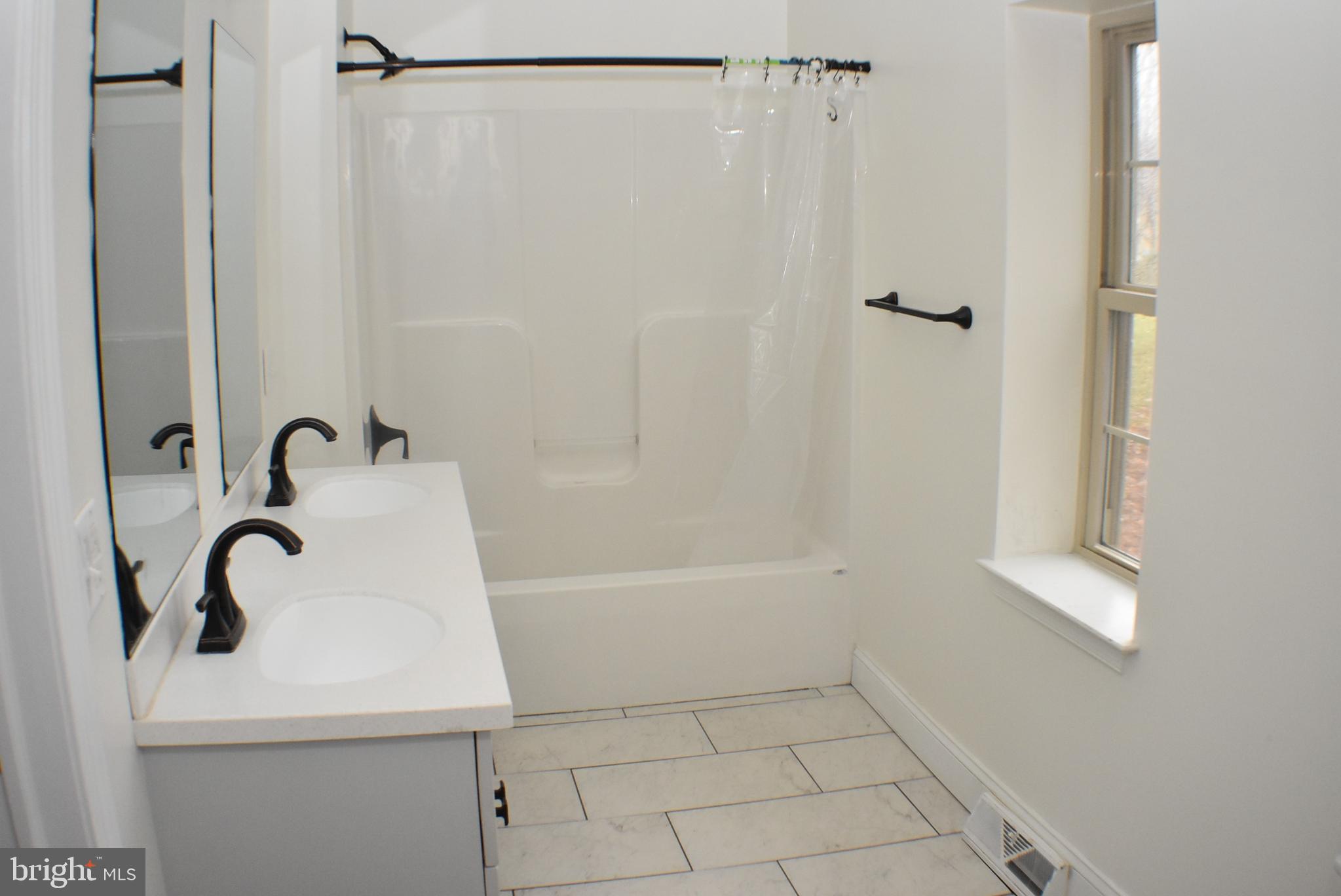 SPRING GARDEN TWP - Residential Lease