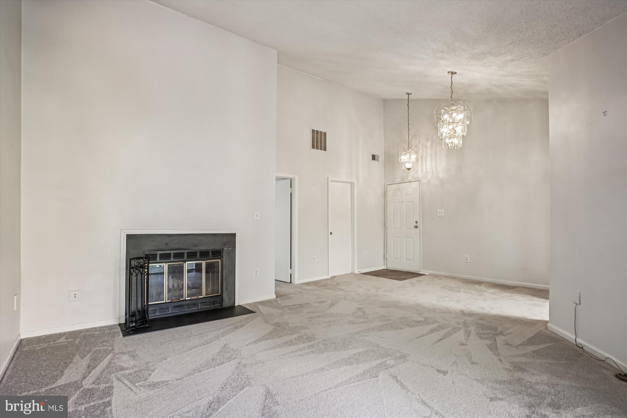 THE COVE - Residential