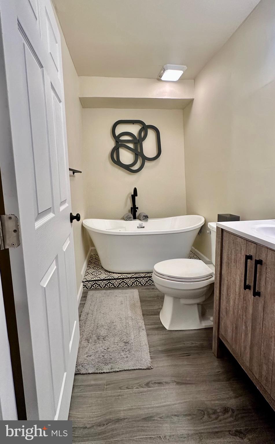 ST. CHARLES GLENEAGLES SOUTH - Residential Lease