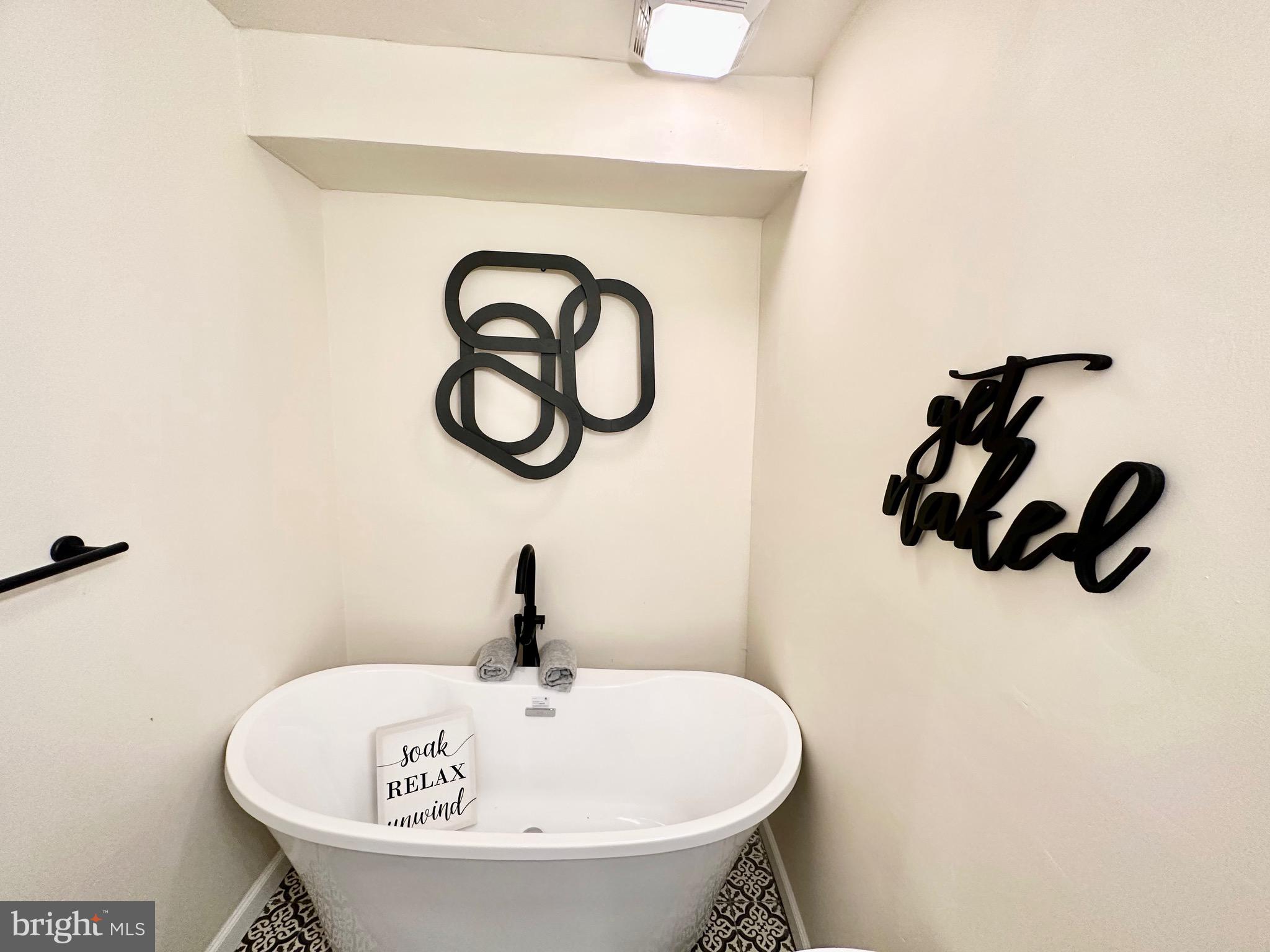 ST. CHARLES GLENEAGLES SOUTH - Residential Lease