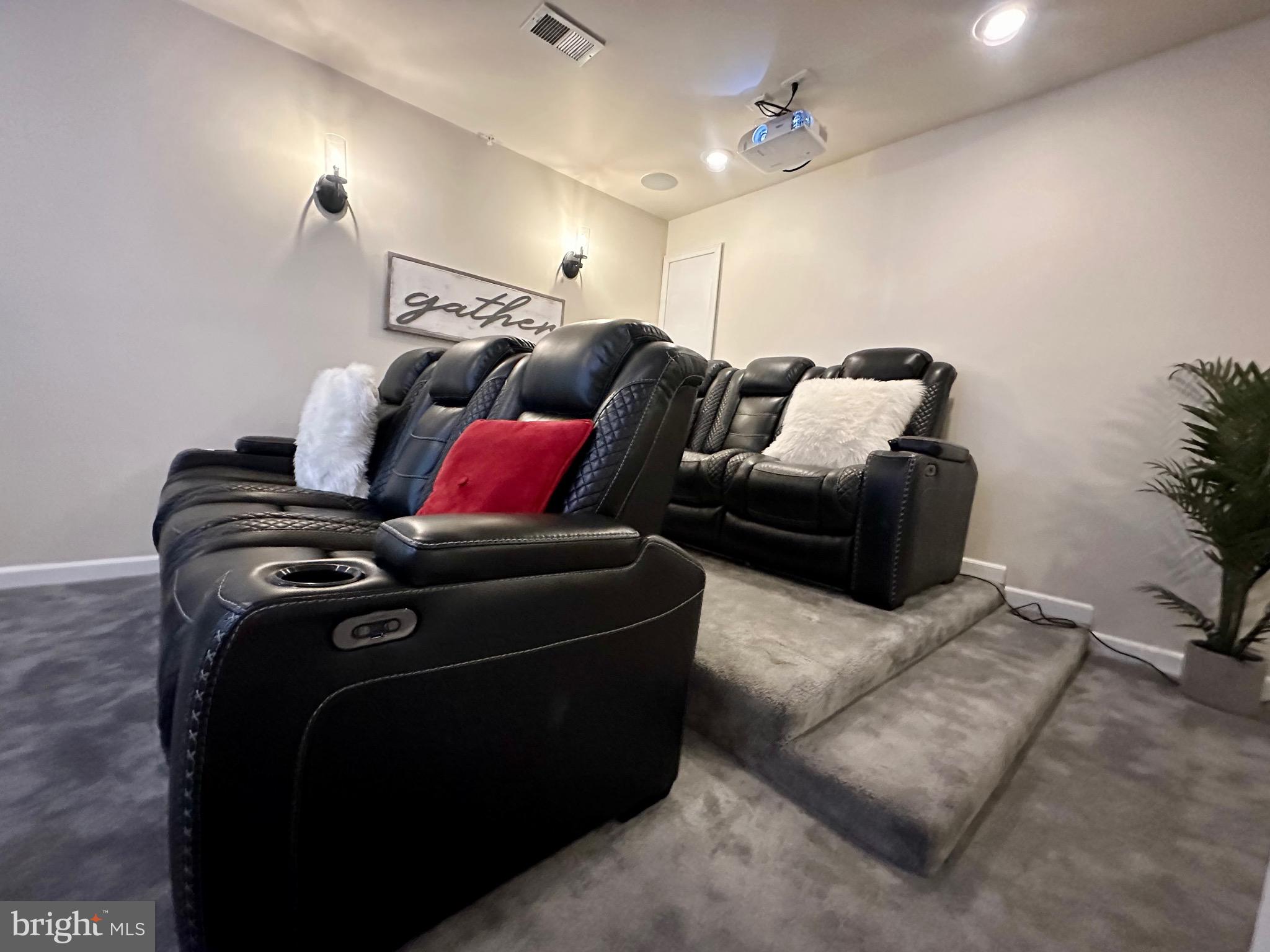 ST. CHARLES GLENEAGLES SOUTH - Residential Lease