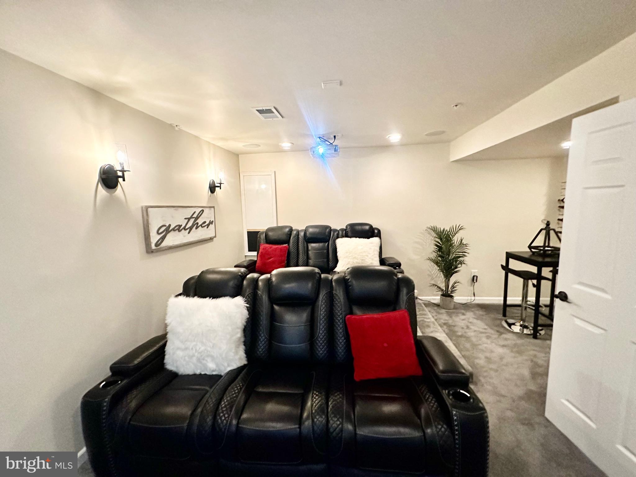 ST. CHARLES GLENEAGLES SOUTH - Residential Lease