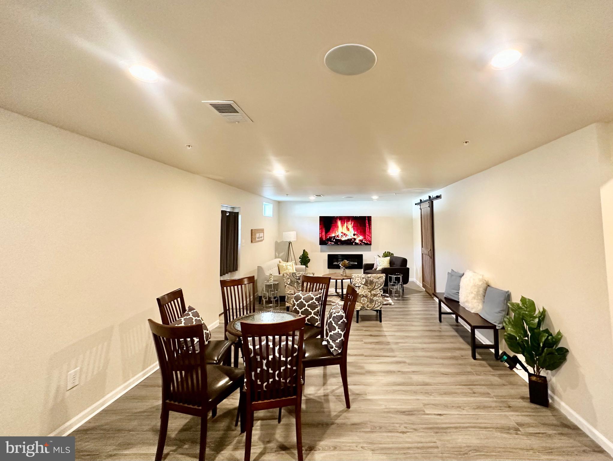 ST. CHARLES GLENEAGLES SOUTH - Residential Lease