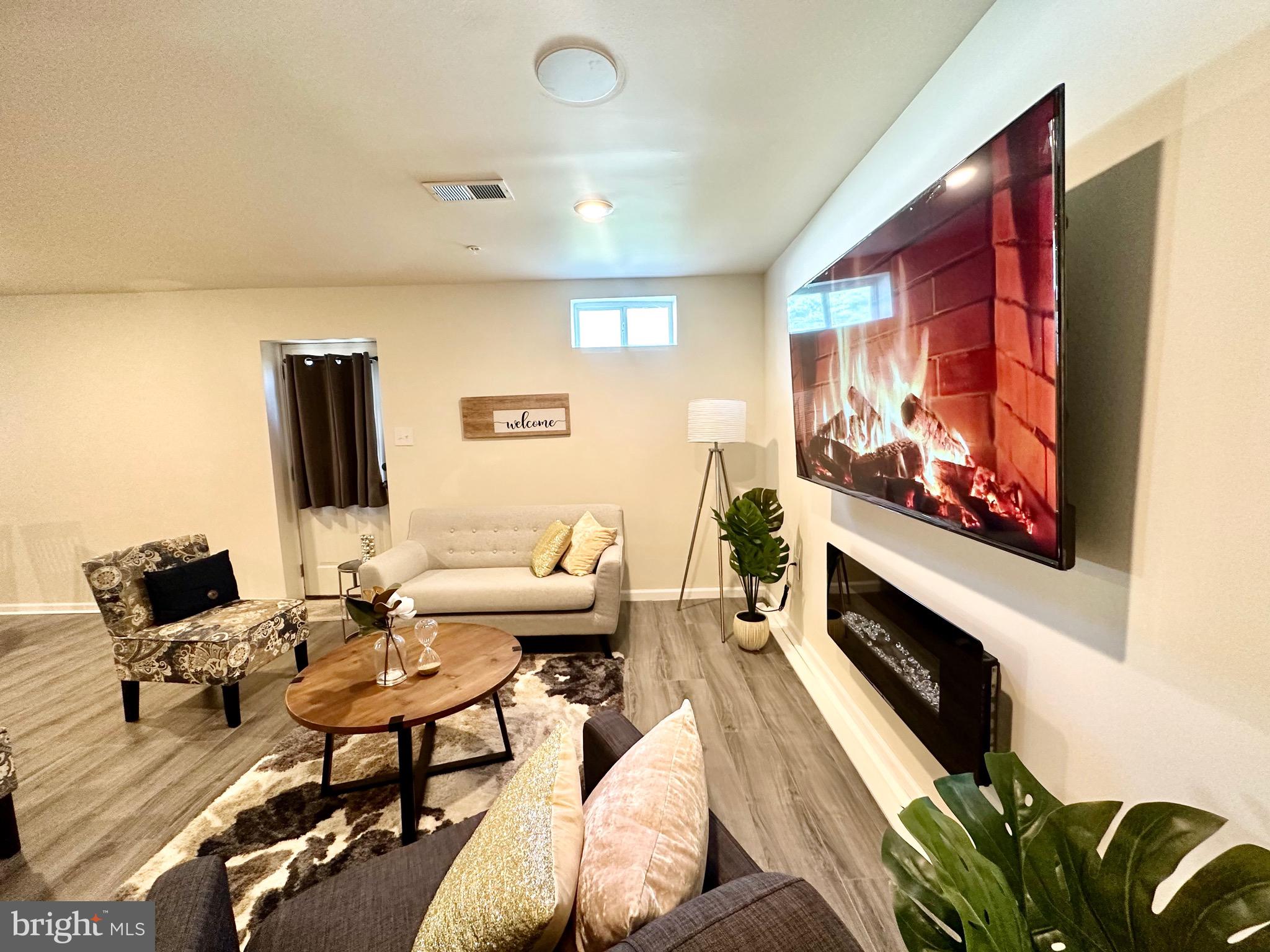 ST. CHARLES GLENEAGLES SOUTH - Residential Lease