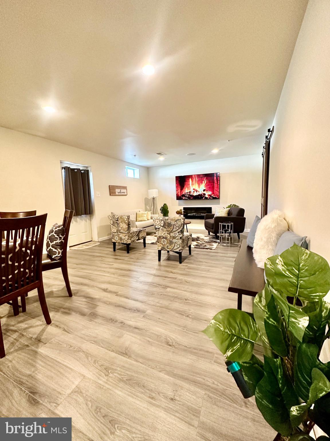 ST. CHARLES GLENEAGLES SOUTH - Residential Lease