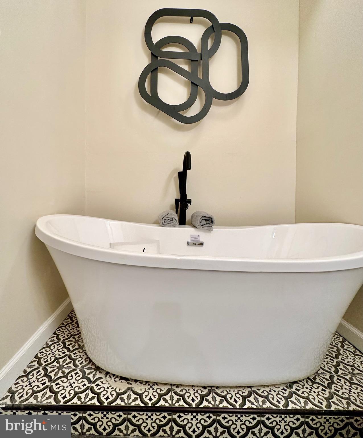 ST. CHARLES GLENEAGLES SOUTH - Residential Lease