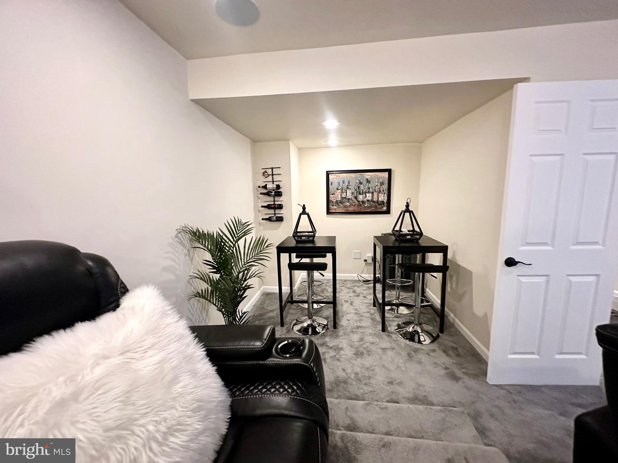 ST. CHARLES GLENEAGLES SOUTH - Residential Lease