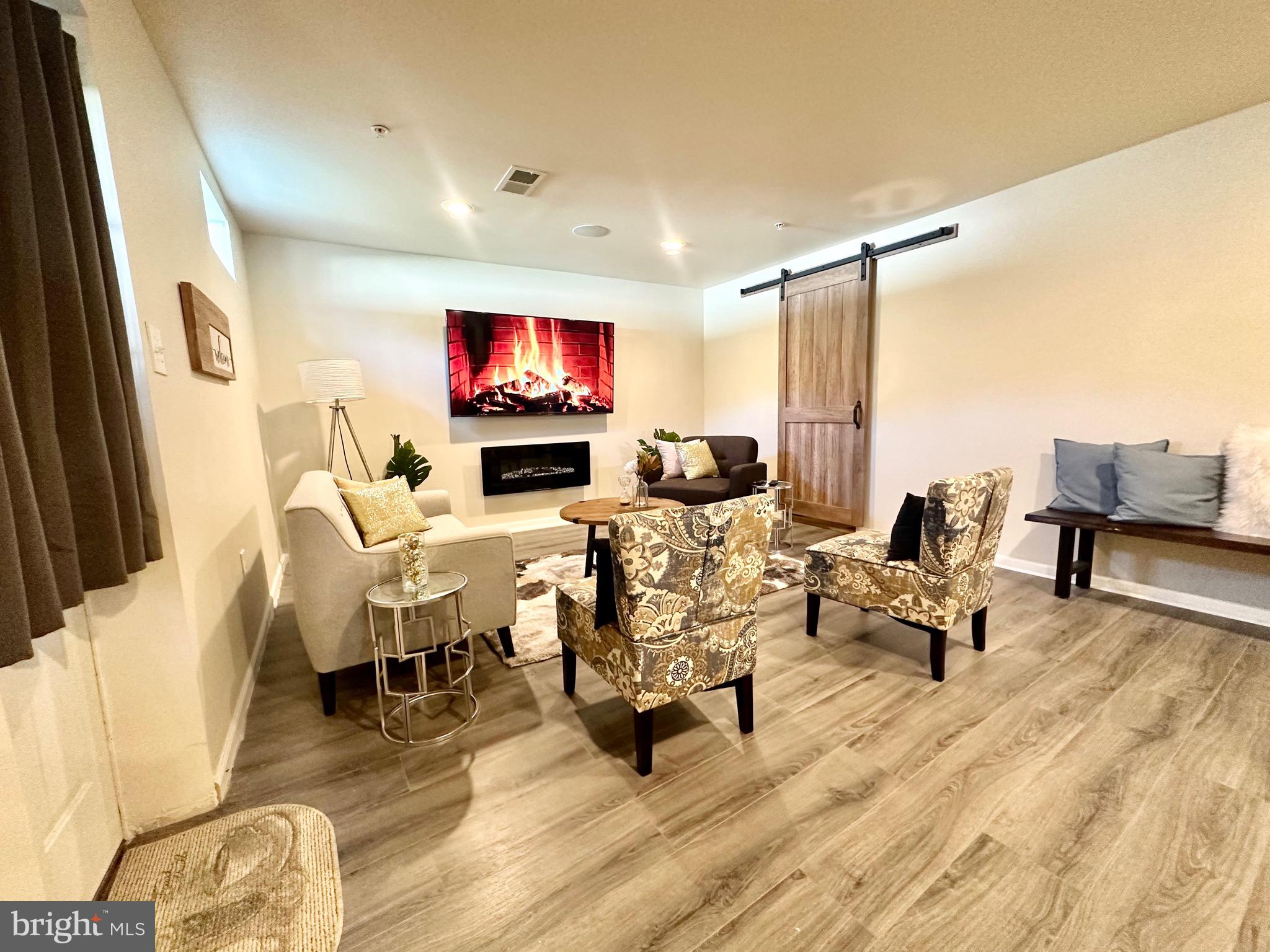 ST. CHARLES GLENEAGLES SOUTH - Residential Lease