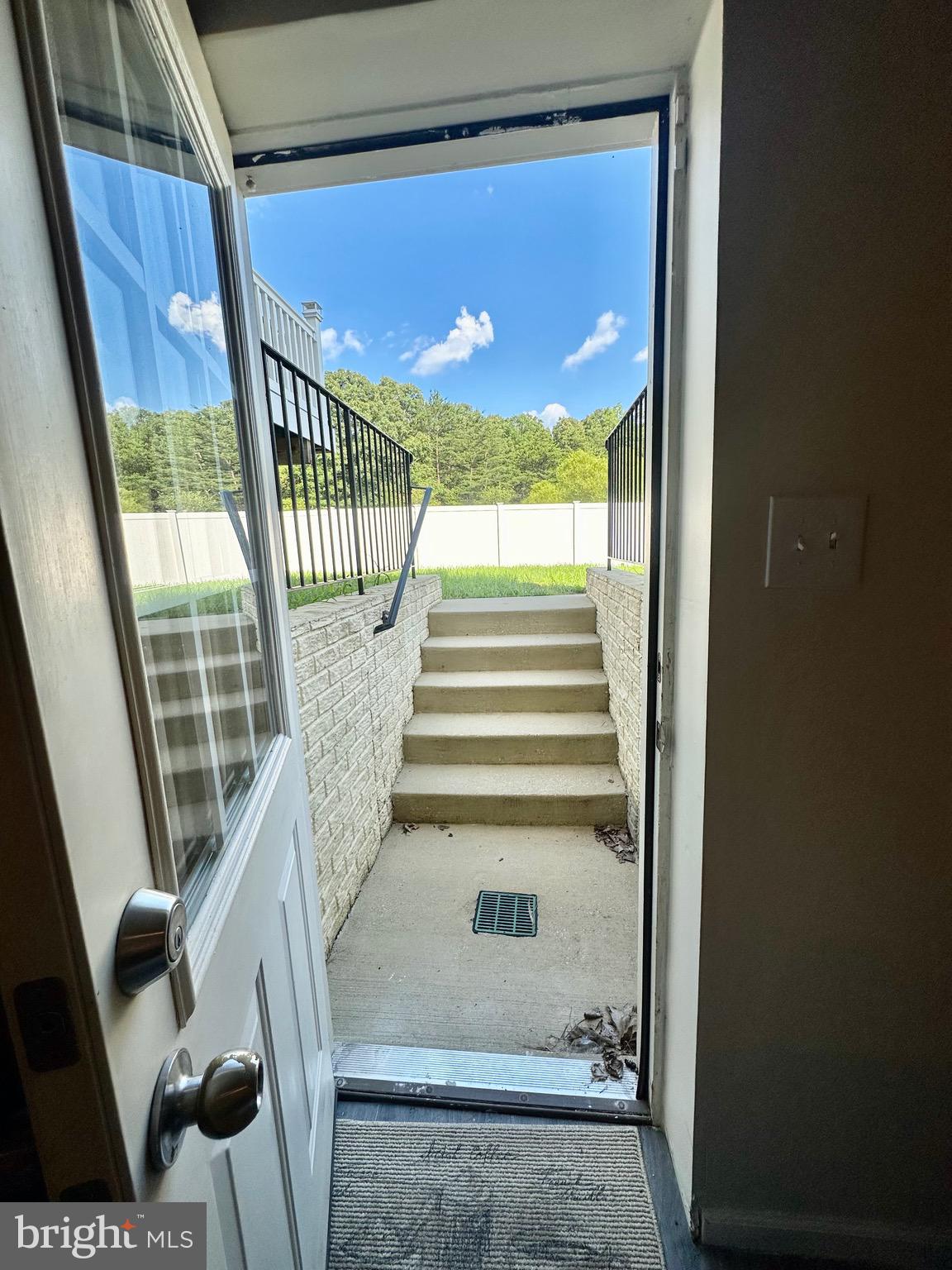 ST. CHARLES GLENEAGLES SOUTH - Residential Lease