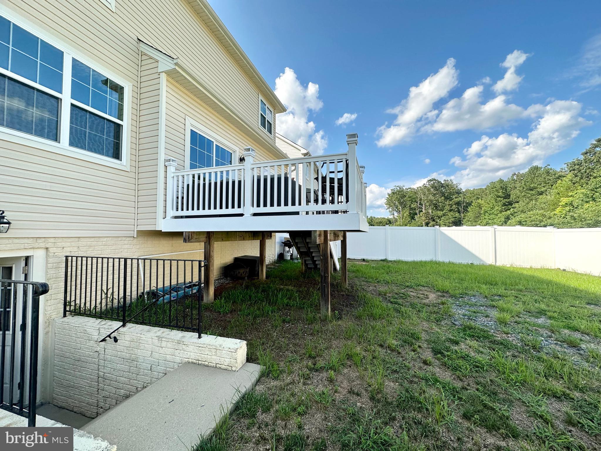 ST. CHARLES GLENEAGLES SOUTH - Residential Lease