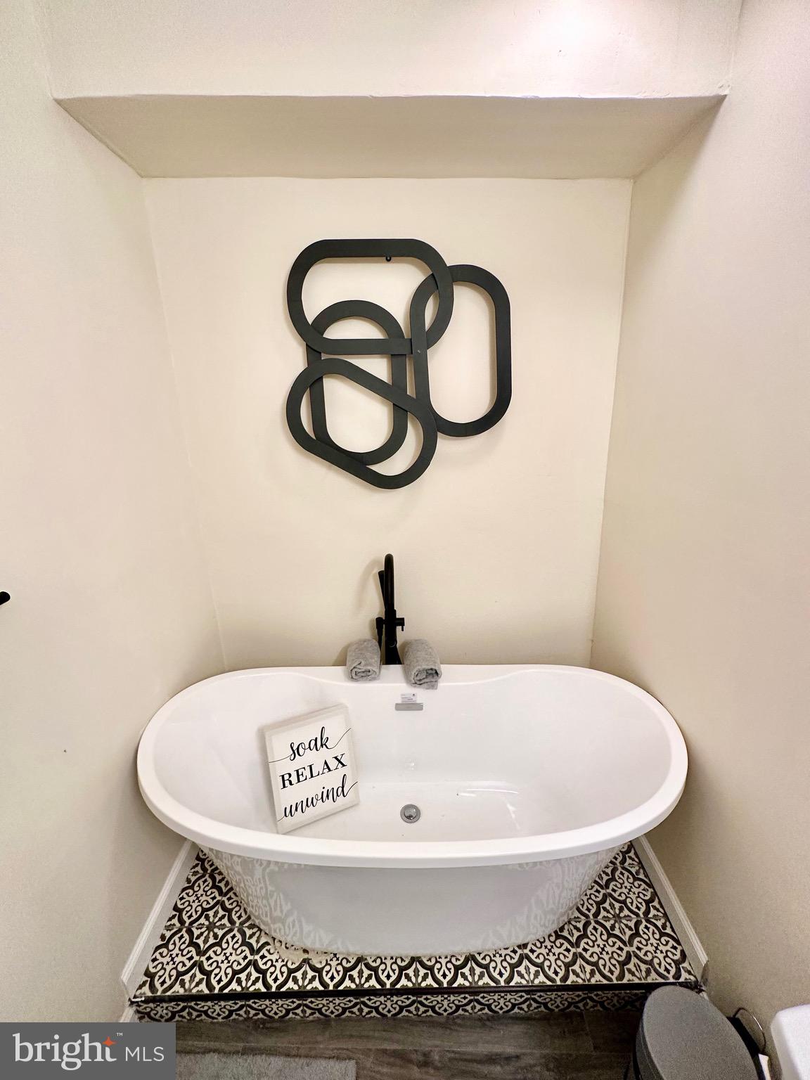 ST. CHARLES GLENEAGLES SOUTH - Residential Lease