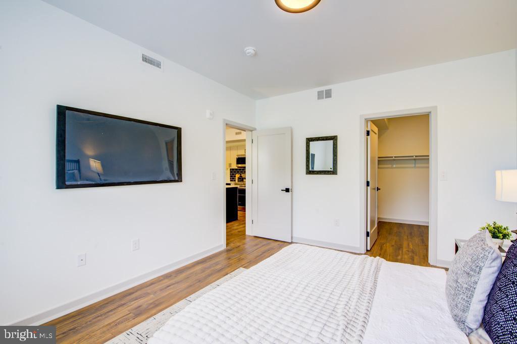 ROXBOROUGH - Residential Lease