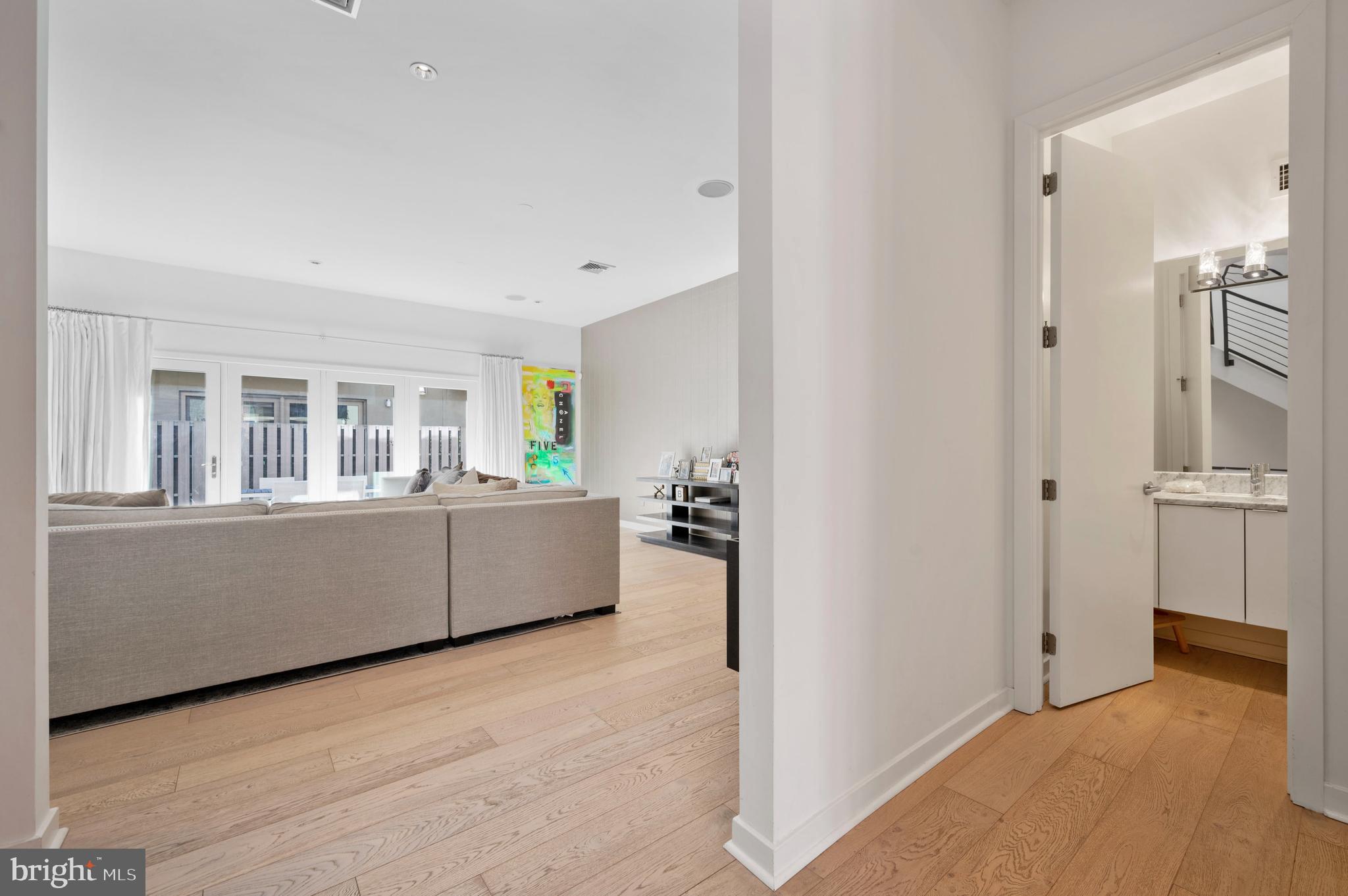 GRADUATE HOSPITAL - Residential