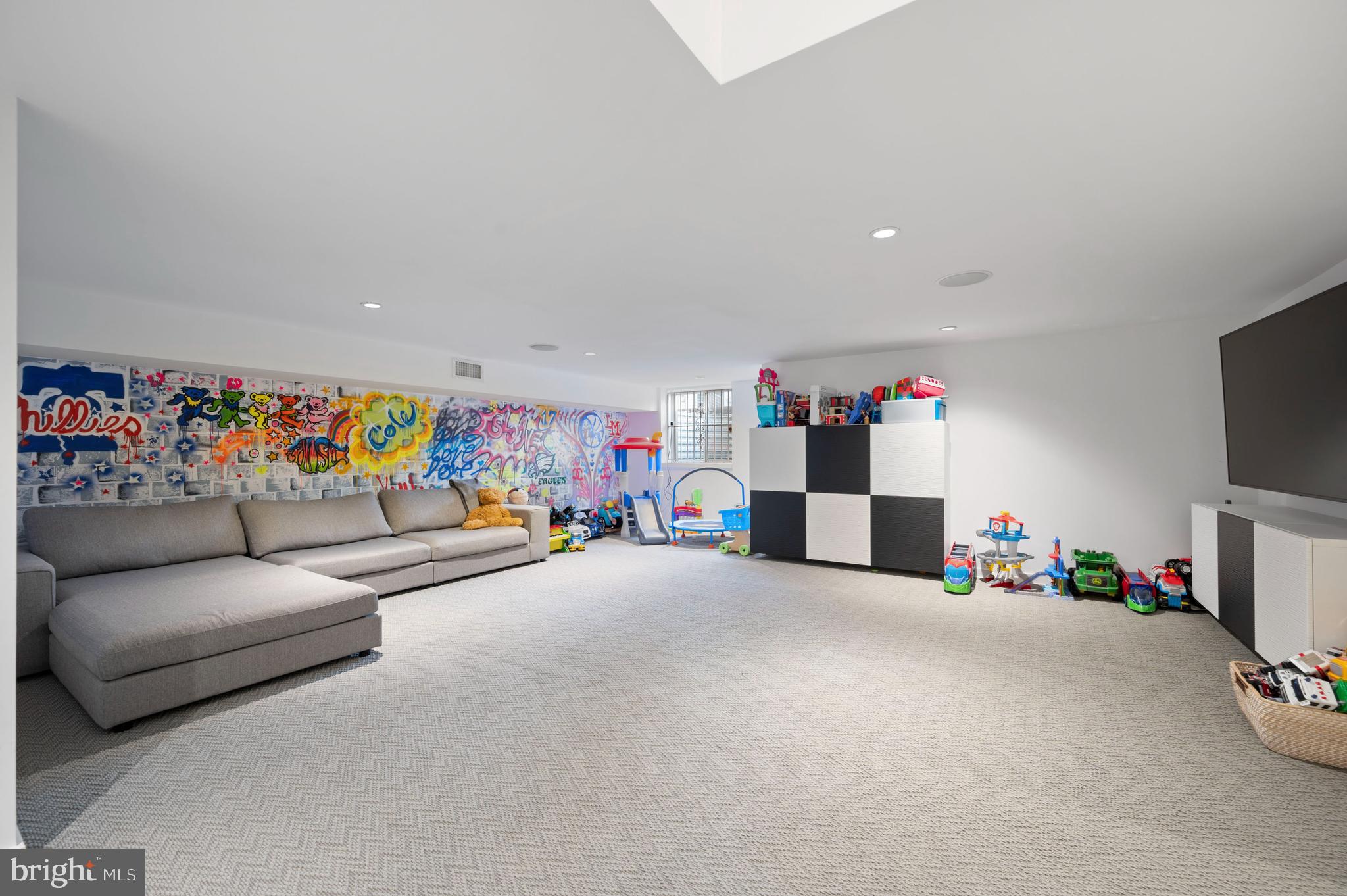 GRADUATE HOSPITAL - Residential