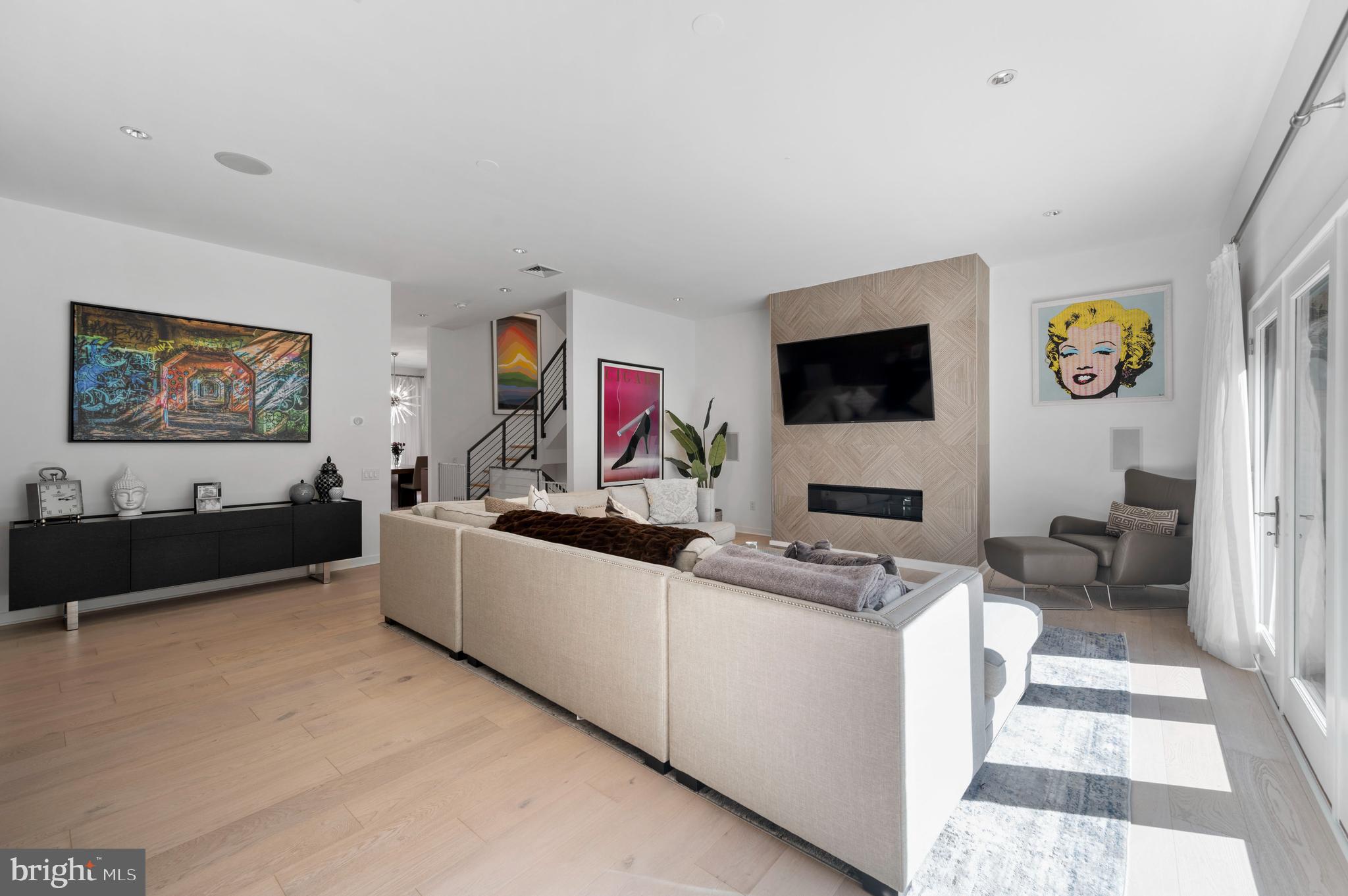 GRADUATE HOSPITAL - Residential