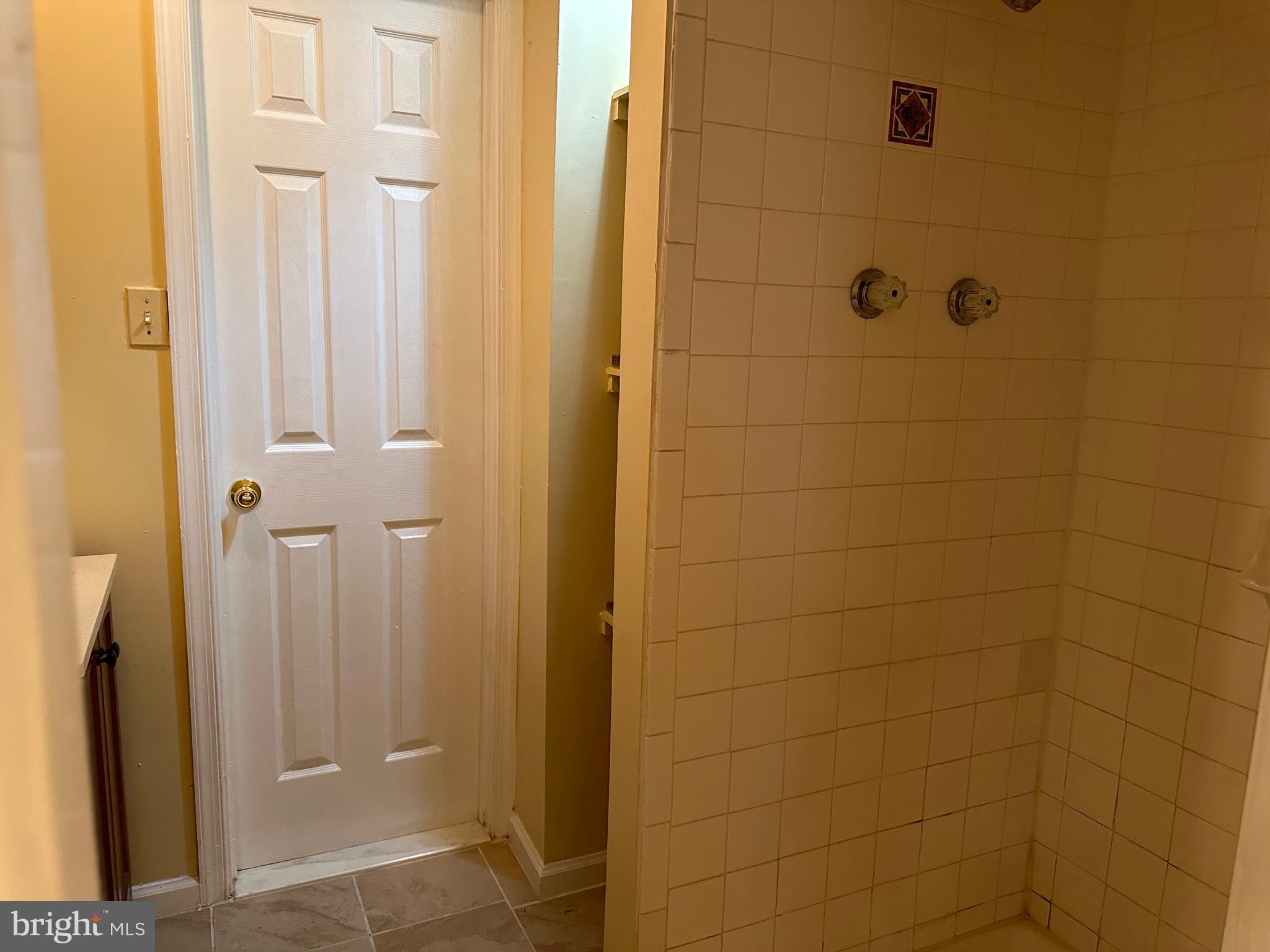 MELWOOD SPRINGS- PLAT 7 - Residential Lease